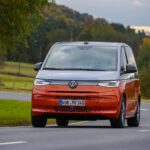Στην Ελλάδα το νέο Volkswagen Multivan T7 eHybrid