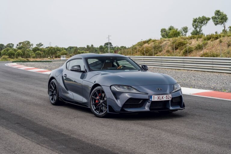 Toyota GR Supra με χειροκίνητο κιβώτιο
