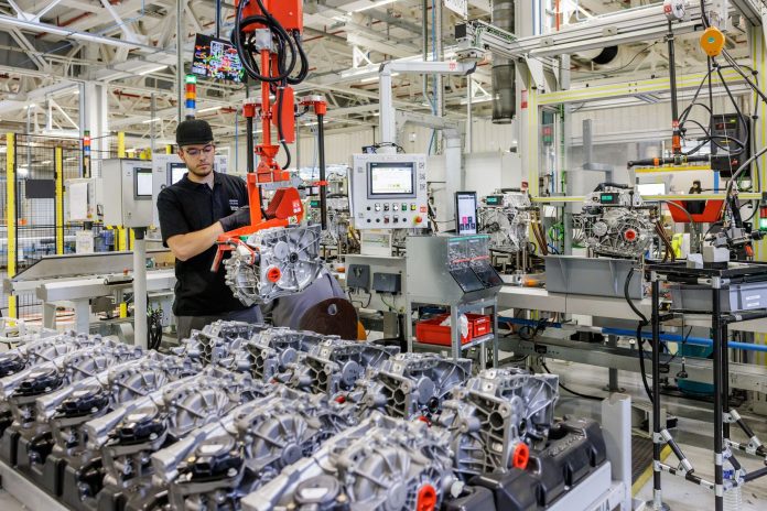 Renault: Παραγωγή ηλεκτροκινητήρων στην Cleon