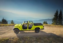 Το Jeep Gladiator σε έντονο κίτρινο High Velocity Yellow