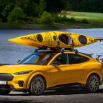 Mustang Mach-E: μεταφέρει στην οροφή μέχρι 75 κιλά Mustang Mach-E: μεταφέρει στην οροφή μέχρι 75 κιλά