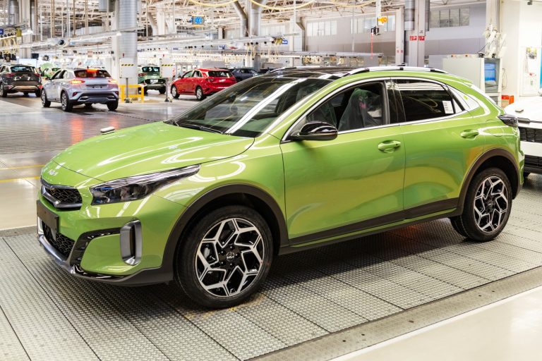 Το νέο Kia XCeed κατασκευάζεται στη Σλοβακία