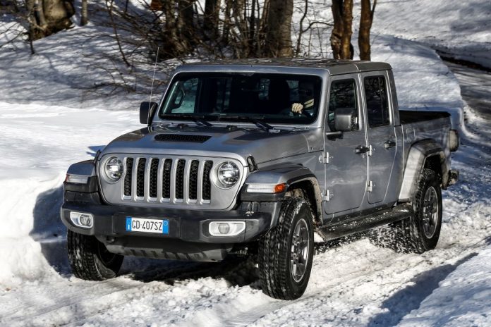 Jeep Gladiator: έτοιμο για χιονισμένες πλαγιές στην Ελλάδα