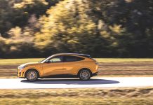 Ford Mustang Mach-E για πολλά χιλιόμετρα αυτονομίας