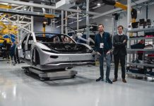 Διακόπηκε η παραγωγή του ηλιακού Lightyear 0