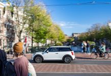 Αυξήθηκε η ζήτηση για ηλεκτροκίνητα MINI το 2022 Αυξήθηκε η ζήτηση για ηλεκτροκίνητα MINI το 2022