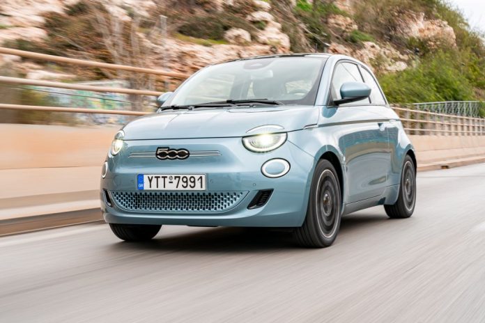 Διακρίθηκε τo νέο Fiat 500 στα What Car? 2023 Awards
