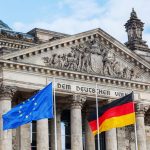 ΕΕ: Τα συνθετικά καύσιμα θα επιτρέπονται και μετά το 2035