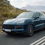 Η Porsche αναμόρφωσε ριζικά την Cayenne