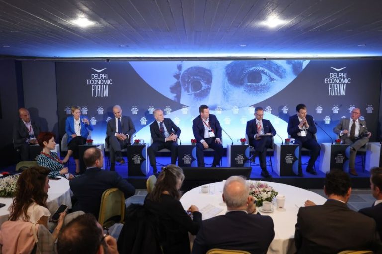 Το 8o Φόρουμ Δελφών για τη δυναμική της ηλεκτροκίνησης