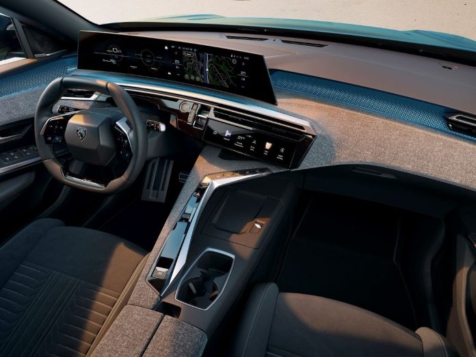 Το νέο Peugeot panoramic i-Cockpit™