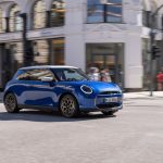 Το αμιγώς ηλεκτρικό MINI Cooper SE