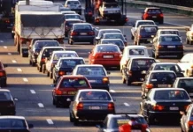 ΕΕΑ: Να εφαρμοστεί η νομοθεσία για τα ανασφάλιστα οχήματα