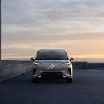 Το νέο αμιγώς ηλεκτρικό premium MPV Volvo EM90