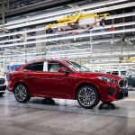 H νέα BMW X2 βγαίνει από το Regensburg