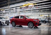 H νέα BMW X2 βγαίνει από το Regensburg