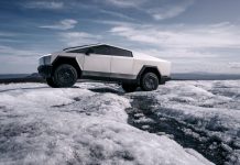 Παραδόθηκαν τα πρώτα Tesla Cybertruck