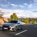 World Luxury Car 2024 η BMW Σειρά 5/i5