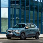 Το Dacia Spring Electric 65 προσφέρεται από 17.950 ευρώ