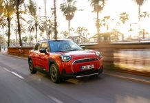 Το νέο MINI Aceman SE σε έκδοση Favoured Το νέο MINI Aceman SE σε έκδοση Favoured