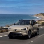 Oι πρώτοι πελάτες θα παραλάβουν τo Volvo EX90 αυτόν τον μήνα