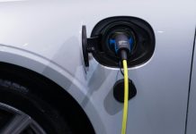 Σε αναζήτηση συμβιβασμού ΕΕ και Κίνα για τους δασμούς στα κινεζικά ηλεκτρικά αυτοκίνητα