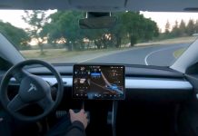 Tesla: Επικίνδυνες δοκιμές αυτόνομης οδήγησης