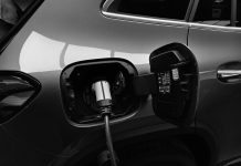 Χαμηλότερος ο κίνδυνος πυρκαγιάς για τα ηλεκτρικά οχήματα