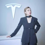 Η Tesla απέκτησε την πρώτη της πρέσβειρα