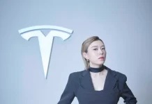 Η Tesla απέκτησε την πρώτη της πρέσβειρα