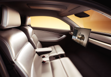 Tesla: Αργεί η αυτόνομη οδήγηση χωρίς επίβλεψη