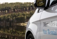 Mercedes-Benz: Αναζητά αγοραστές για την Athlon