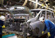 Nissan: Δείχνει την πόρτα εξόδου στον CEO