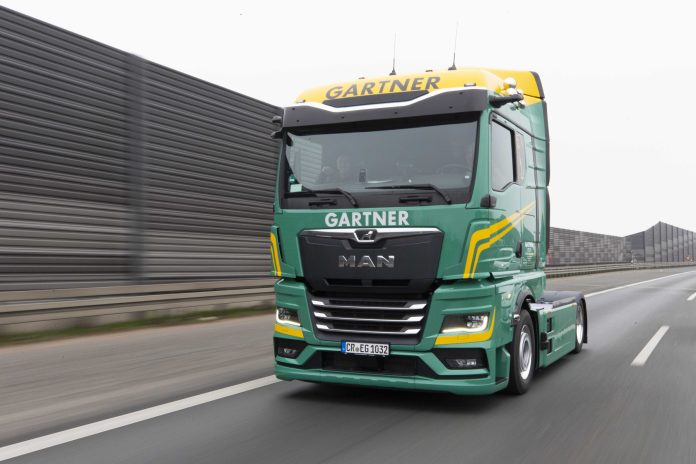 (01) MAN TGX_Gartner_2025_
