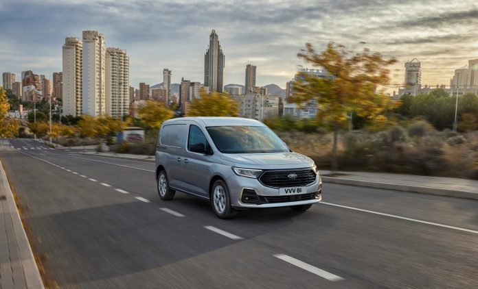 (04) FORD TRANSIT CONNECT PHEV_01