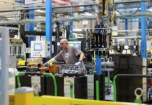 General Motors: Οι δασμοί επηρεάζουν τις προβλέψεις