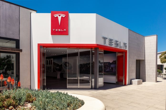 (06) Tesla