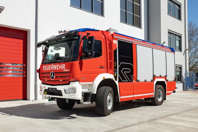 RETTmobil 2025: Mercedes-Benz Special Trucks stellt Unimog TLF 3000 und Atego HLF 10 vorRETTmobil 2025: Mercedes-Benz Special Trucks presents Unimog TLF 3000 and Atego HLF 10