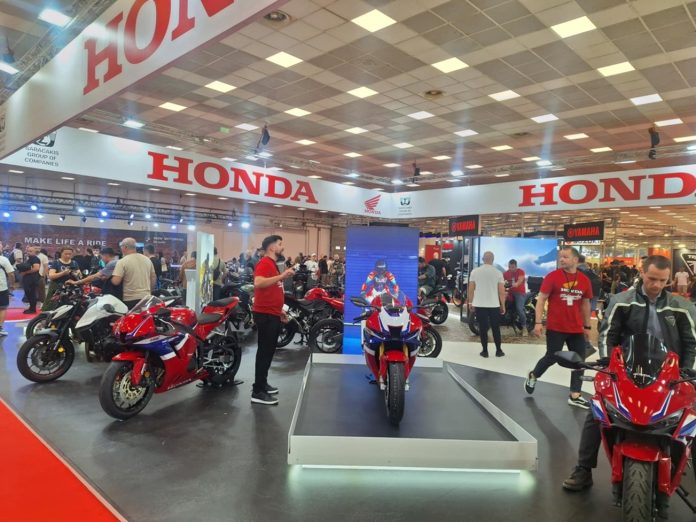 (18) Honda Motoshow
