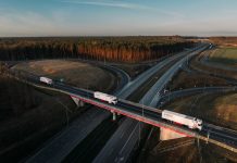 Daimler Truck: Μεγάλη παραγγελία στην Πολωνία