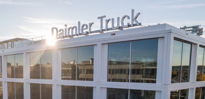 (26) Daimler Truck