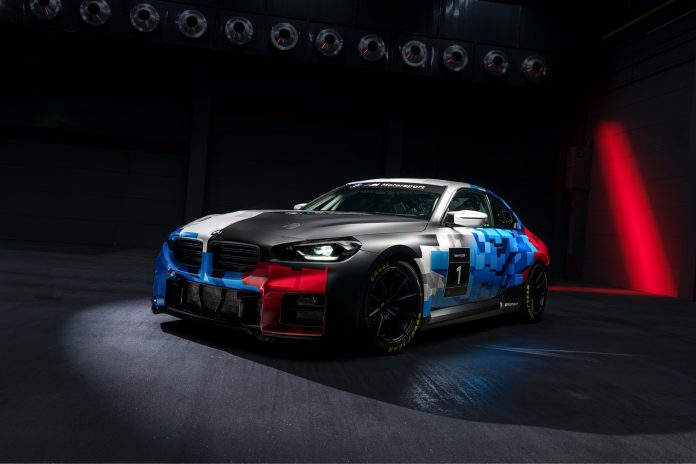 (28) BMW M2