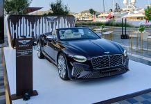 Bentley: H Continental GTC Mulliner στην Αθηναϊκή Ριβιέρα