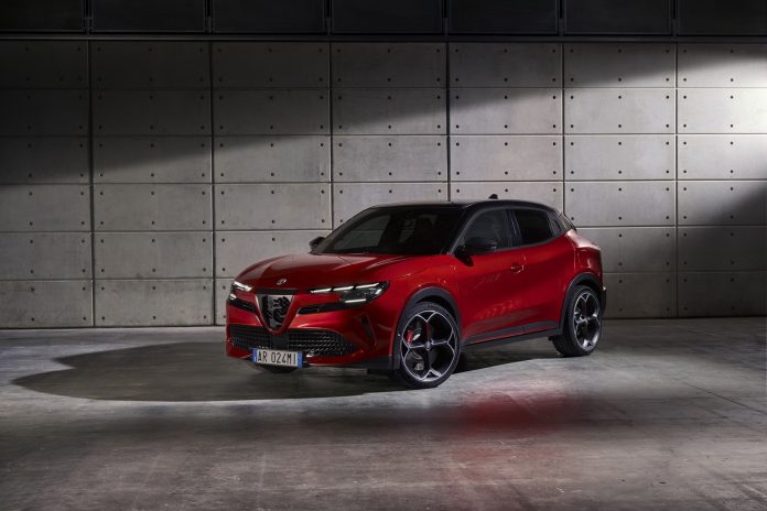 (03) Alfa Romeo Junior