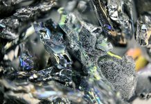 Κατασκευαστές: Πανικός λόγω έλλειψης σπάνιων γαιών