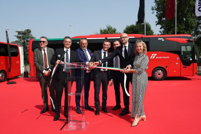 Daimler Buses liefert 111 Omnibusse der Marken Mercedes-Benz und Setra an BusitaliaDaimler Buses supplies 111 buses of the Mercedes-Benz and Setra brands to Busitalia