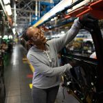 GM: Επένδυση 4 δισ δολάρια