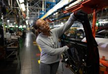 GM: Επένδυση 4 δισ δολάρια