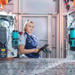 BMW Group: Παγκόσμια ζήτηση για τη βαυαρική τεχνογνωσία – Μαζική παραγωγή μπαταριών υψηλής τάσης