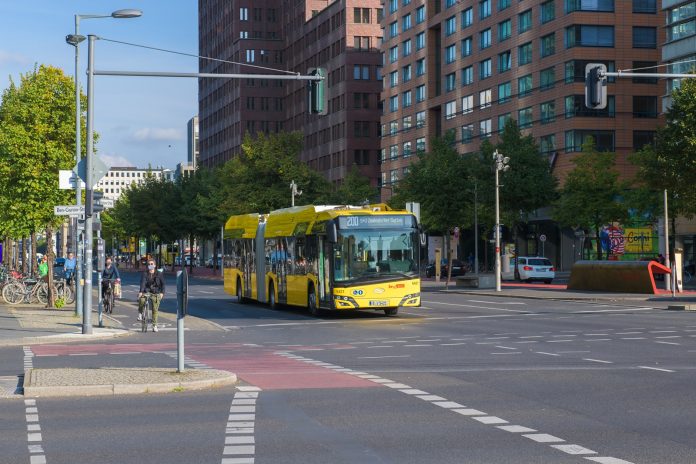 (17) Solaris_Urbino_18_electric_BVG_Berlin_